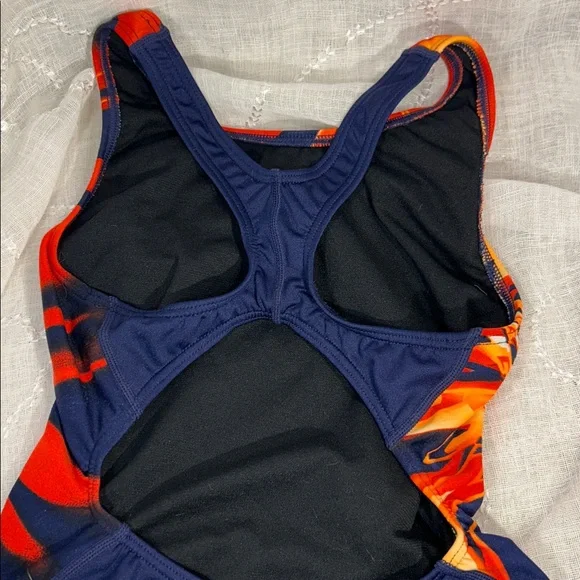 TYR one piece swimsuit - Picture 6 of 8